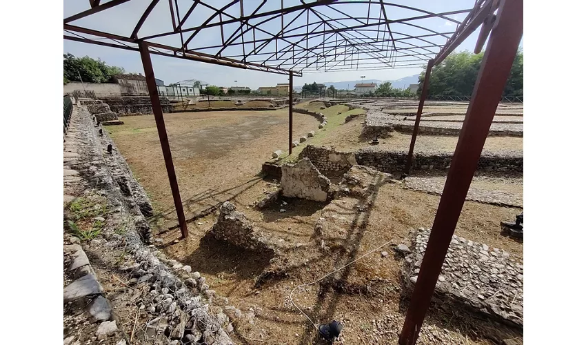 Amphithéâtre romain d'Alife
