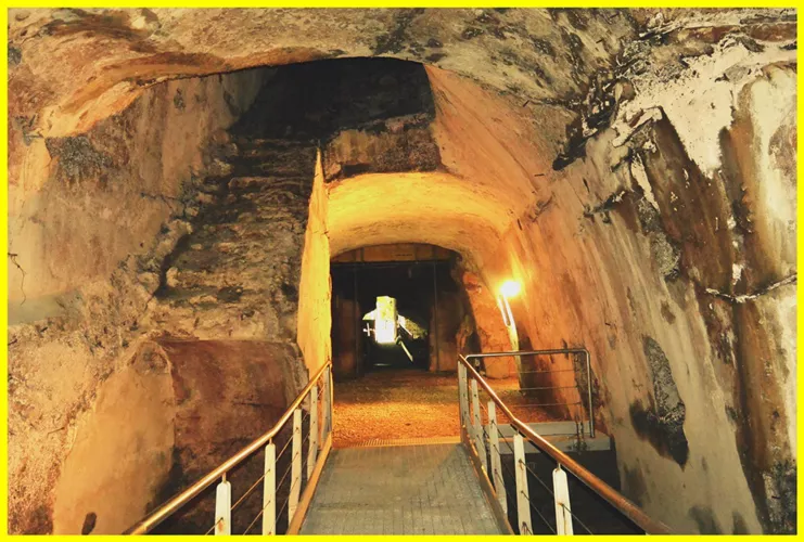 Cueva de la Dragonara