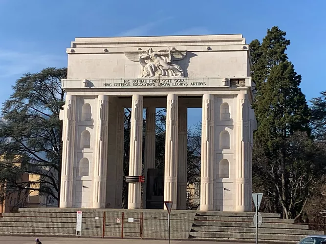 Monument to Victory
