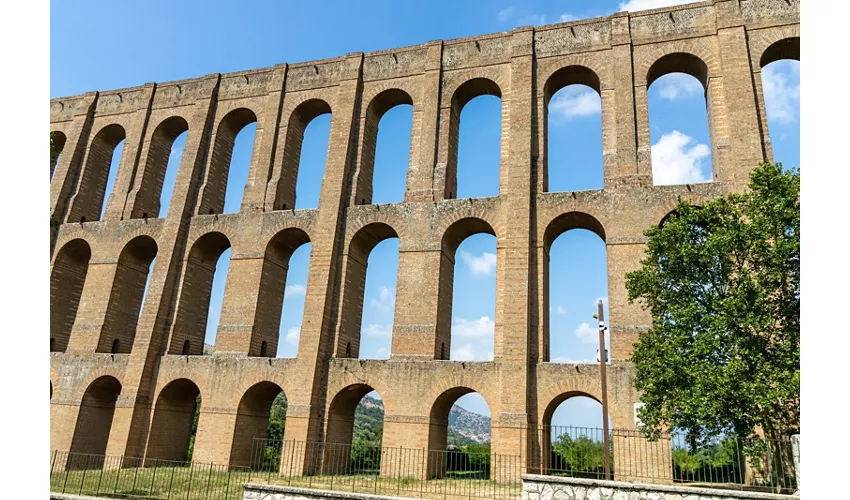 Carolino Aqueduct