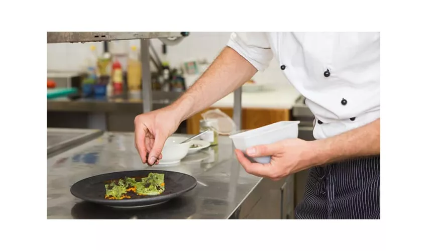 Antinoo's Lounge & Restaurant