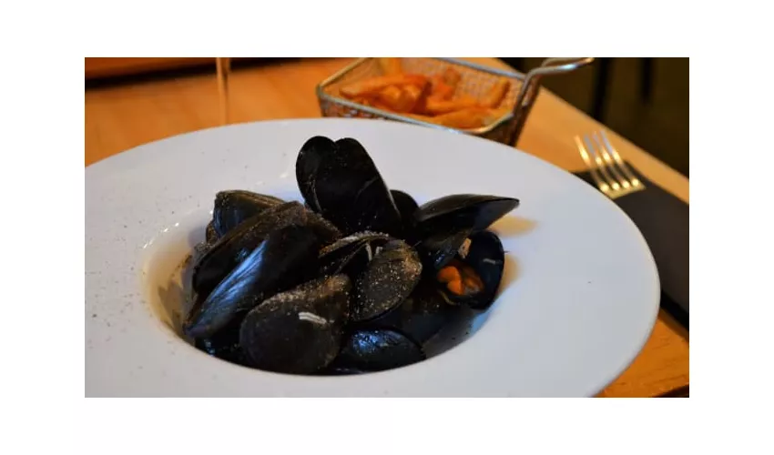 Rossorubino Enoteca | Enotavola