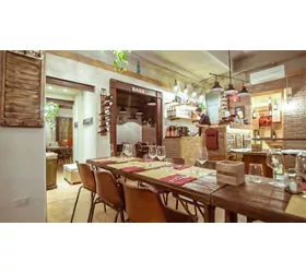 Vaia Concept Store