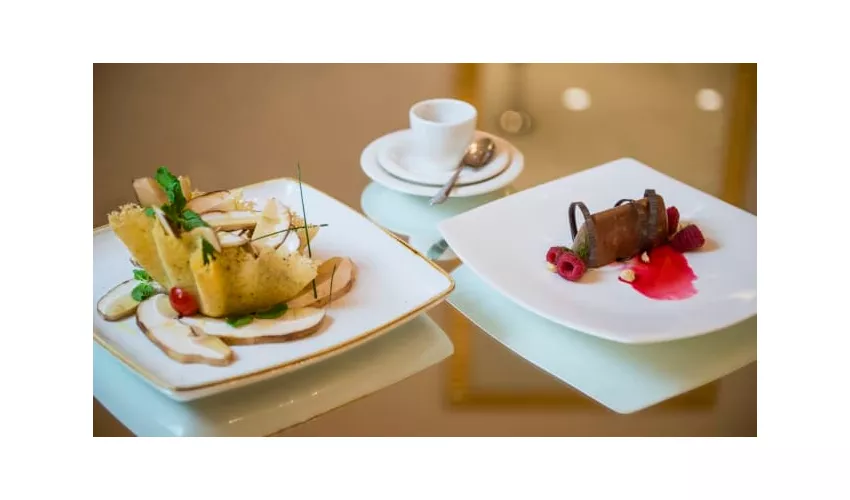 Doney Café