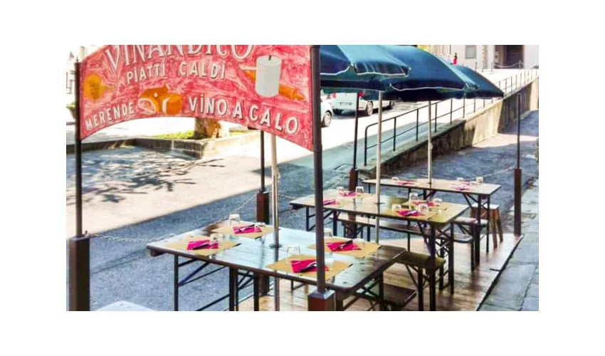 Vinandro Vino e Desco Molle