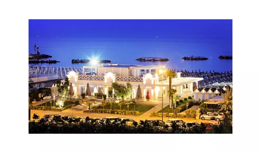 La Spiaggia Beach & Restaurant