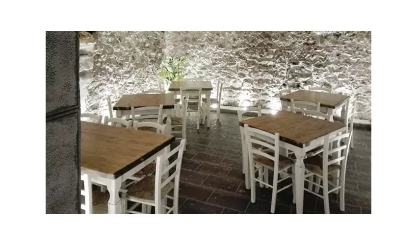 La Cantina