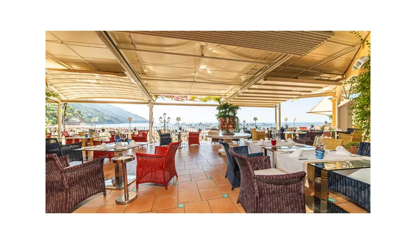 Bar Ristorante Hotel Covo dei Saraceni - Positano (sa)