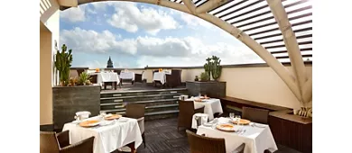 Vesuvio Roof Bar & Restaurant by "UNA cucina"