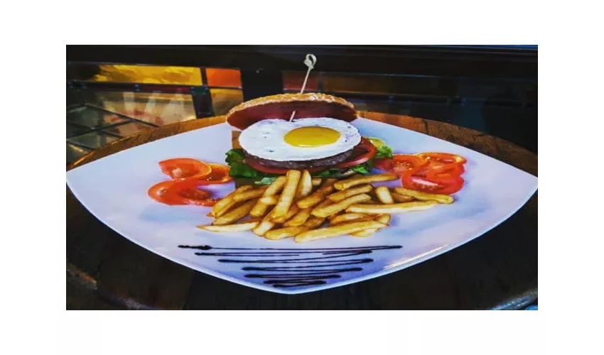Harrison's Pub