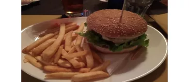 Cheers Pub