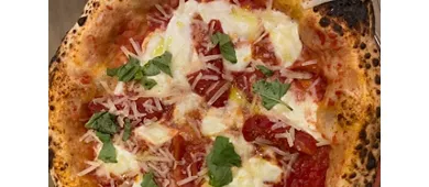 Gli Artigiani la pizzeria di Gianluigi Rispo