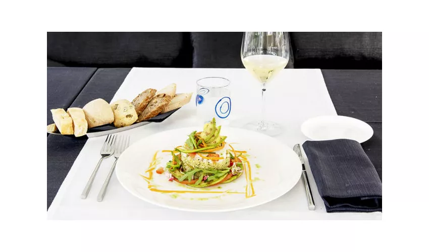 Blanco Lounge Restaurant