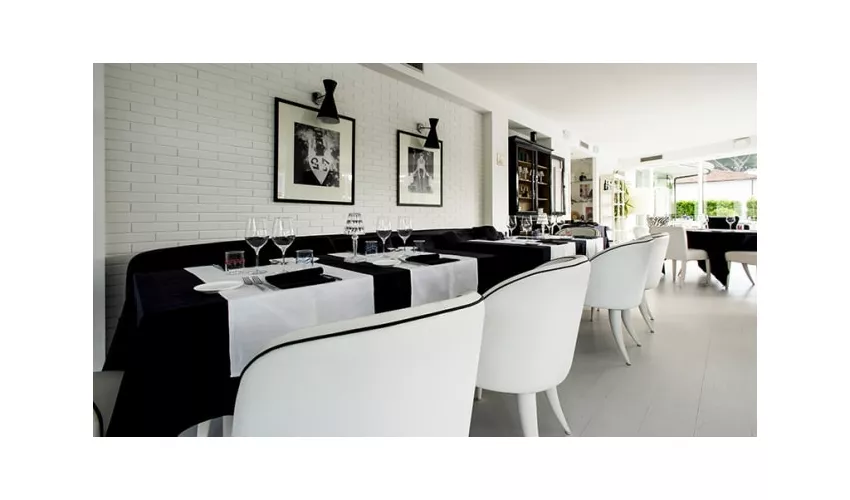 Blanco Lounge Restaurant