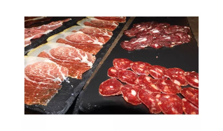 Bollicine (Piccola Ristorazione,Enoteca con mescita,Stuzzicheria)