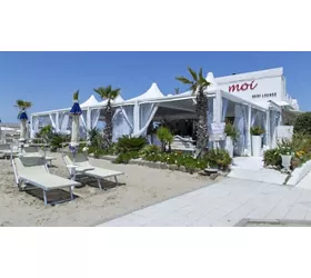 Moi Ristorante Lounge & Beach Bar