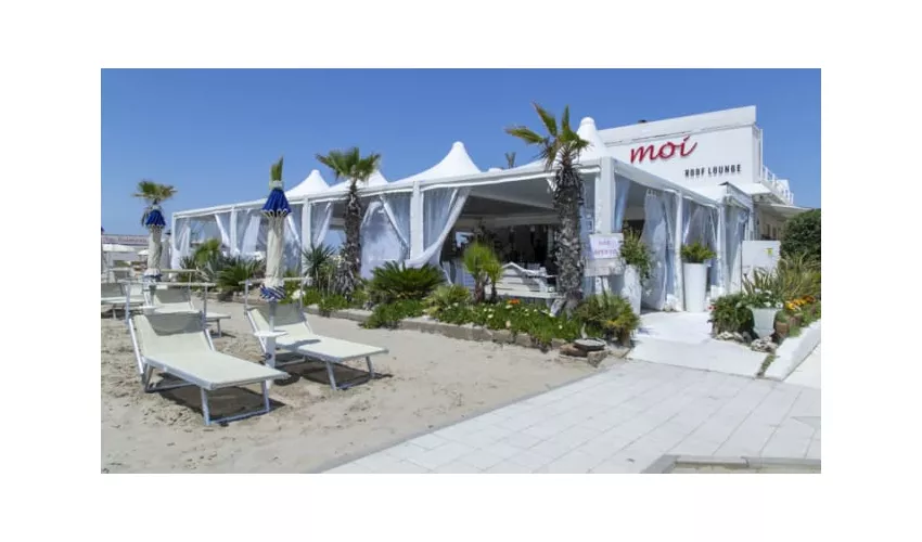 Moi Ristorante Lounge & Beach Bar