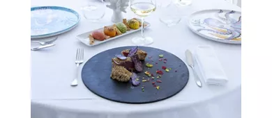 Moi Ristorante Lounge & Beach Bar