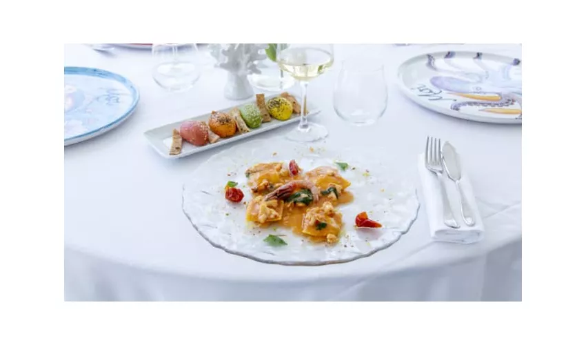 Moi Ristorante Lounge & Beach Bar