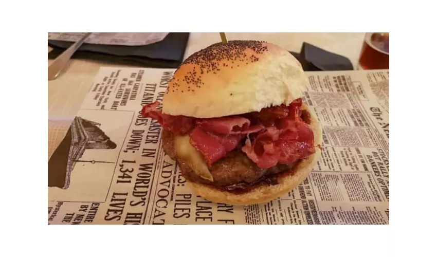 The scotsman hamburgeria gourmet pizzeria napoletana