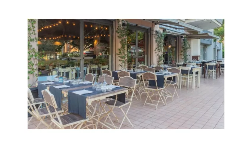 Retro Food & Wine
