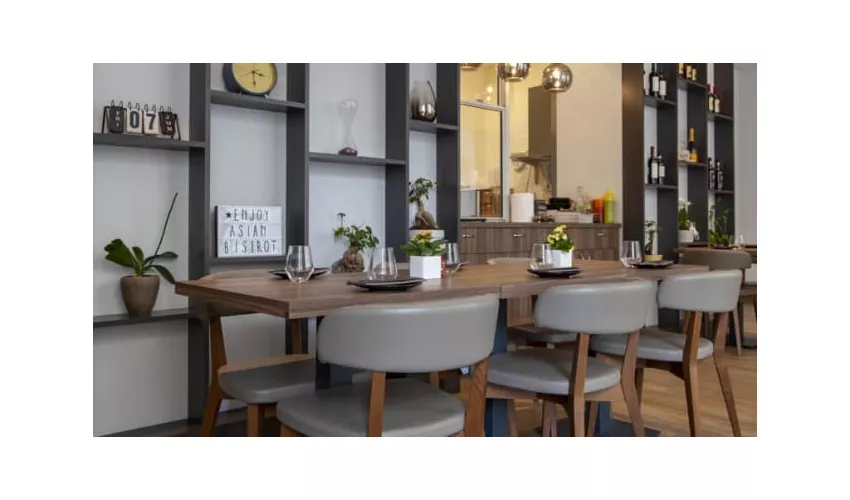 Asian Bistrot