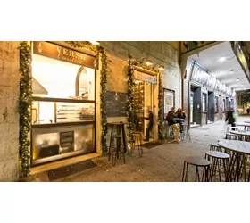 VERSO Eatery & Wine Tales
