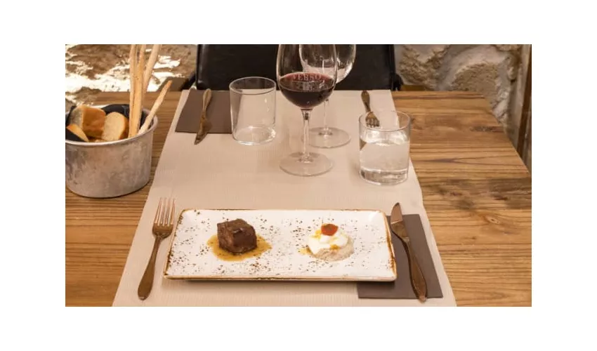 VERSO Eatery & Wine Tales
