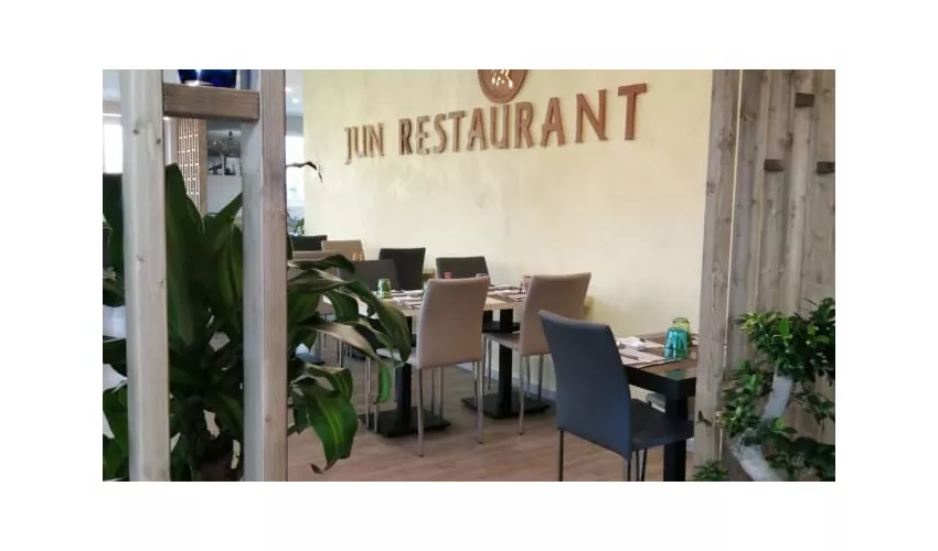 JUN restaurant
