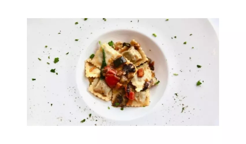 Bruna Bistrò Ristorazione di Mare, Aperitivi, Degustazioni, Menu Vegano e Vegetariano