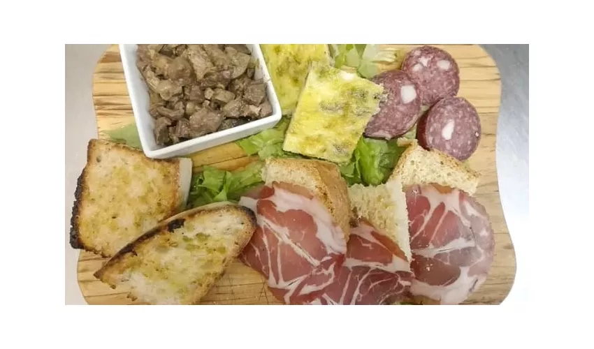 Osteria Salicicchia Pizzeria/Ristorante