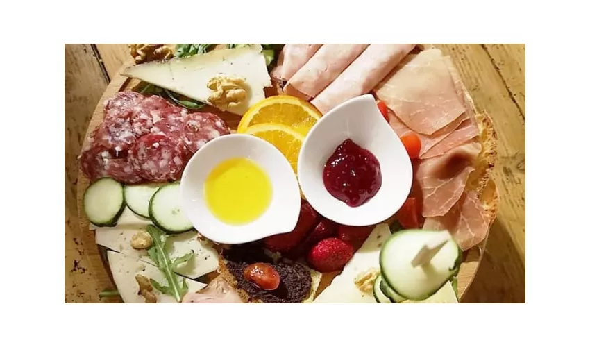 La Strada Del Vino Wine Bistrot