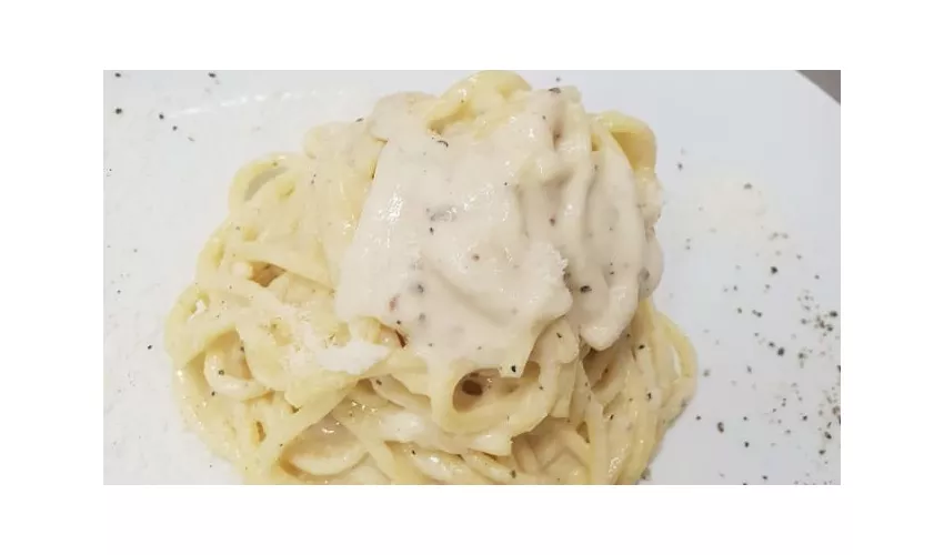 Contrario. Vineria con Cucina.