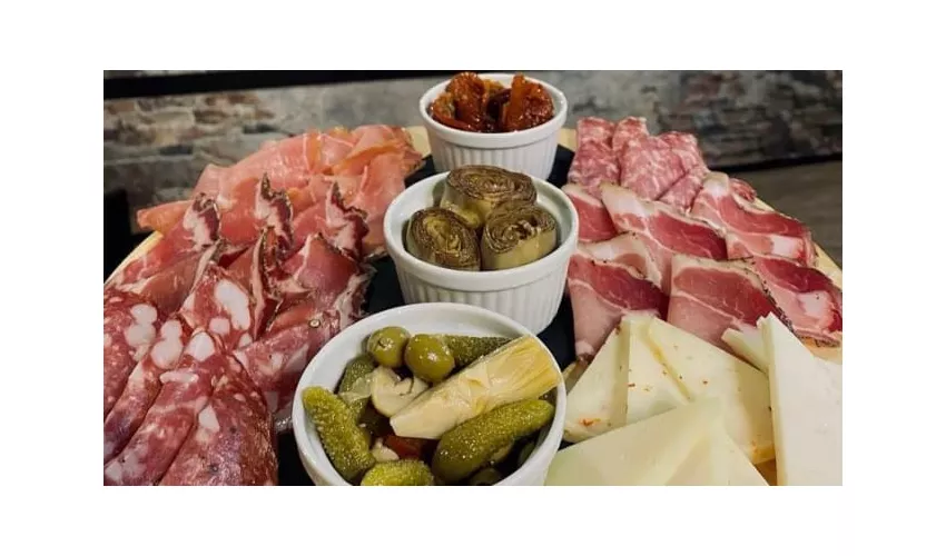 La Mosca Bianca Pizzeria Vineria