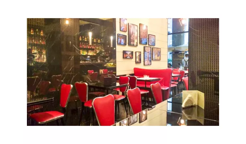 La Locanda del Gatto Rosso Caffe & Bistrot