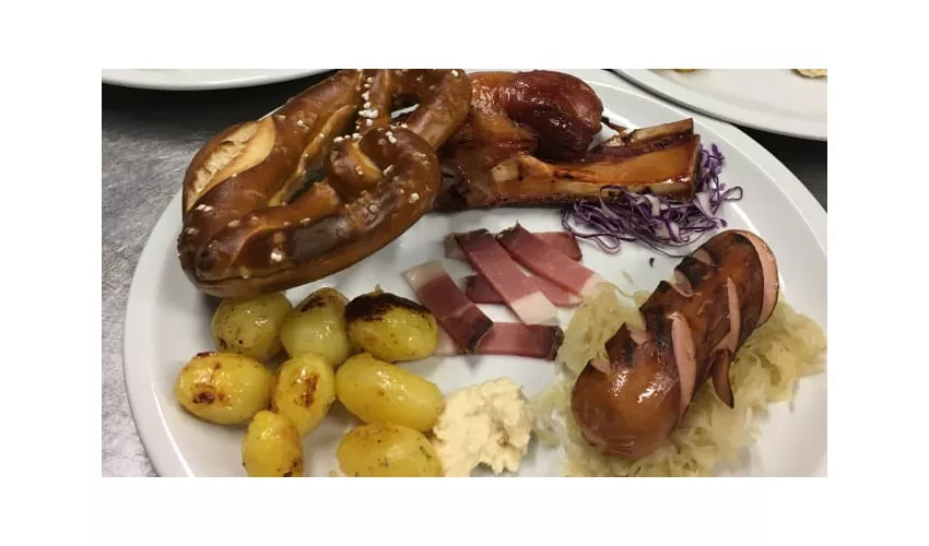 Rotonda Oberdan Grill-Bar