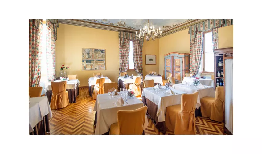 Hotel Castello Rosso