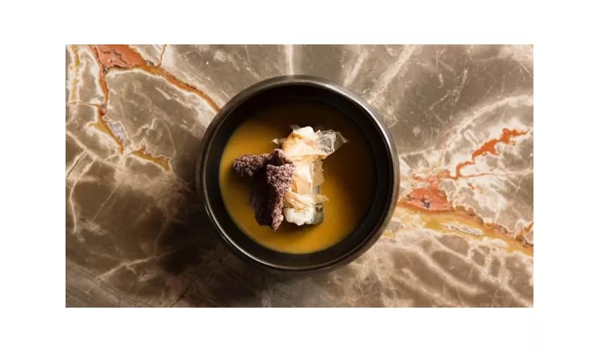 Vettor - Ristorante romantico e di design a Bari: sushi, pesce, carne, cucina fusion, piatti gourmet