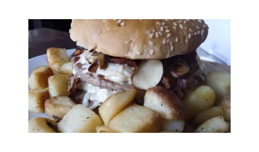 Pizzeria La Regina ( ex Platano 2)