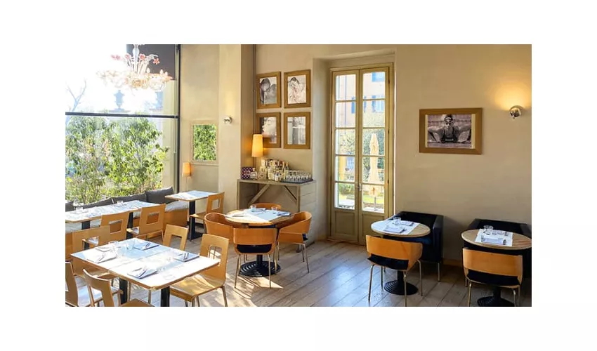 Madeira oysterbar and restaurant