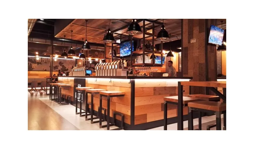 Hall Pub Brasserie - Crema