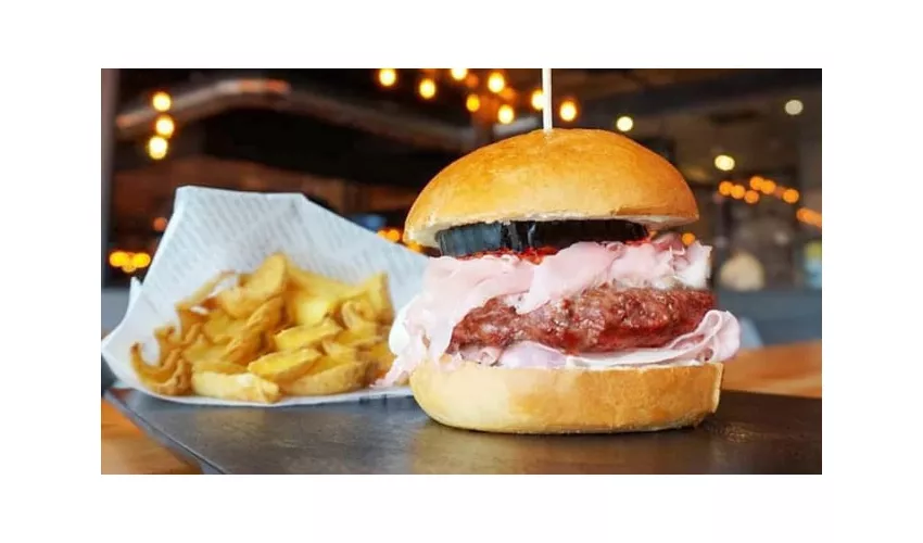 Hall Pub Brasserie - Crema