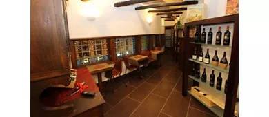 La Caverna Wine Bar