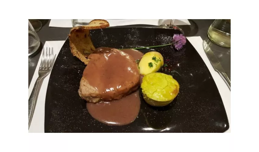 Petit Gourmet Restaurant et Café