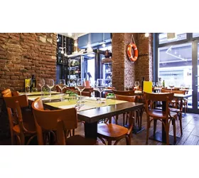Enoteca Con Cucina Di Pesce