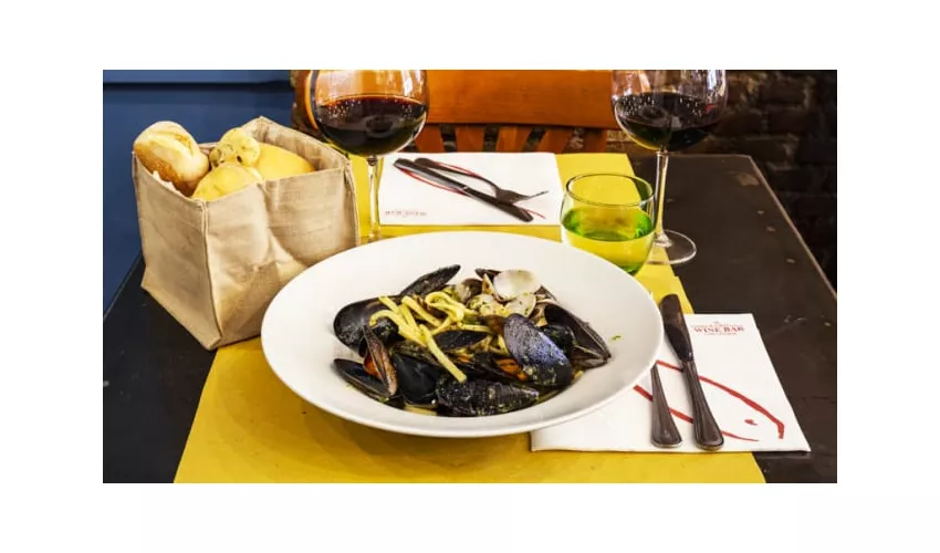 Enoteca Con Cucina Di Pesce
