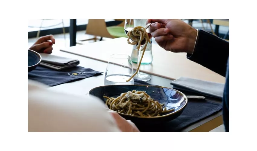 Grey Wine & Grill Restaurant
