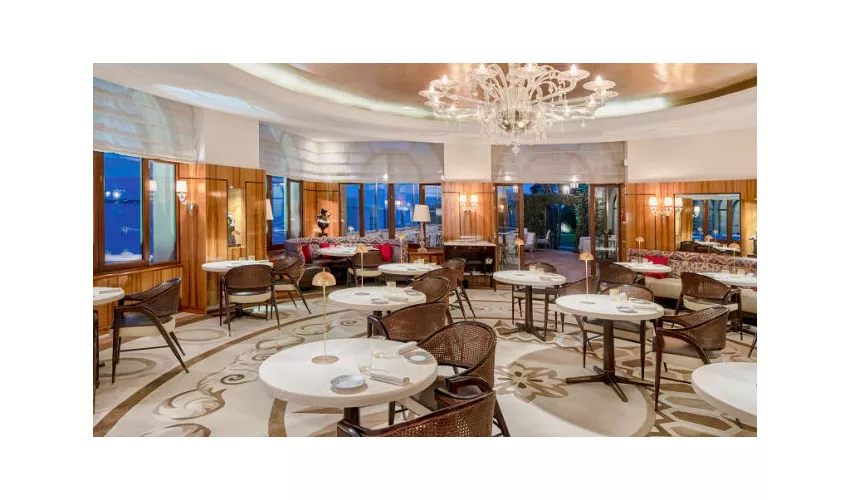 Oro Restaurant