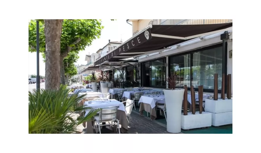 The Art Restaurant cafe