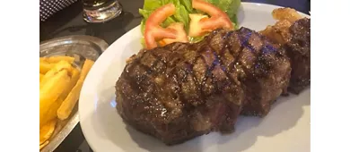 Frisà Bistró